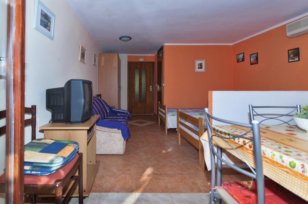 Apartment Dinono Pula Zewnętrze zdjęcie